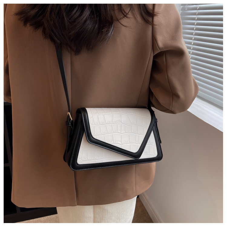 Fashion Solid Color Square Flip Cover Underarm Bag display picture 6