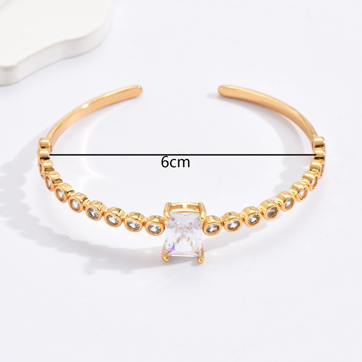 Fashion Water Droplets Flower Rectangle Copper Bangle Gold Plated Shell Zircon Copper Bracelets 1 Piece display picture 6