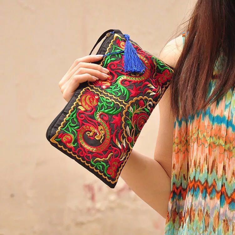Ethnic Style Floral Embroidery Square Zipper Coin Purse display picture 1