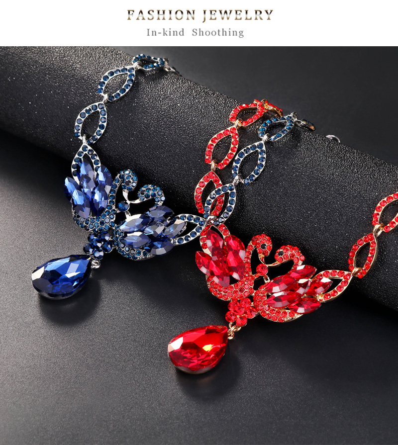 Fashion Geometric Alloy Inlay Rhinestone Glass Earrings Necklace 1 Set display picture 11