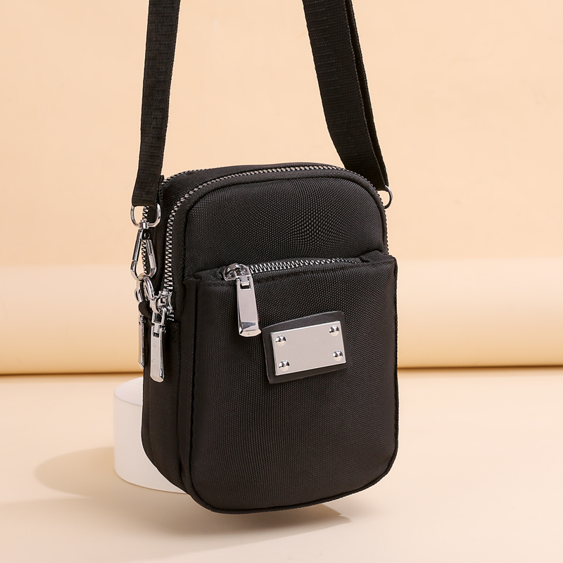 Women's Medium Oxford Cloth Solid Color Fashion Square Zipper Crossbody Bag display picture 1