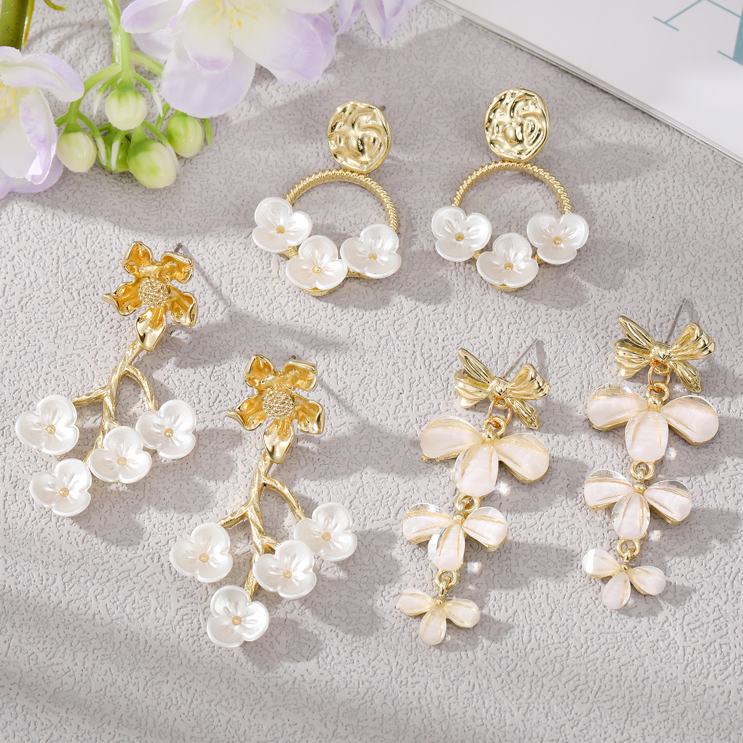 Wholesale Jewelry 1 Pair Fashion Flower Alloy Earrings display picture 1