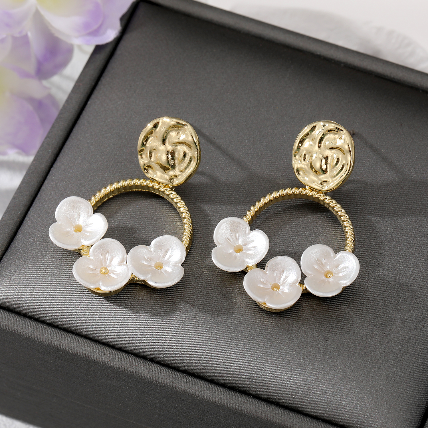 Wholesale Jewelry 1 Pair Fashion Flower Alloy Earrings display picture 4