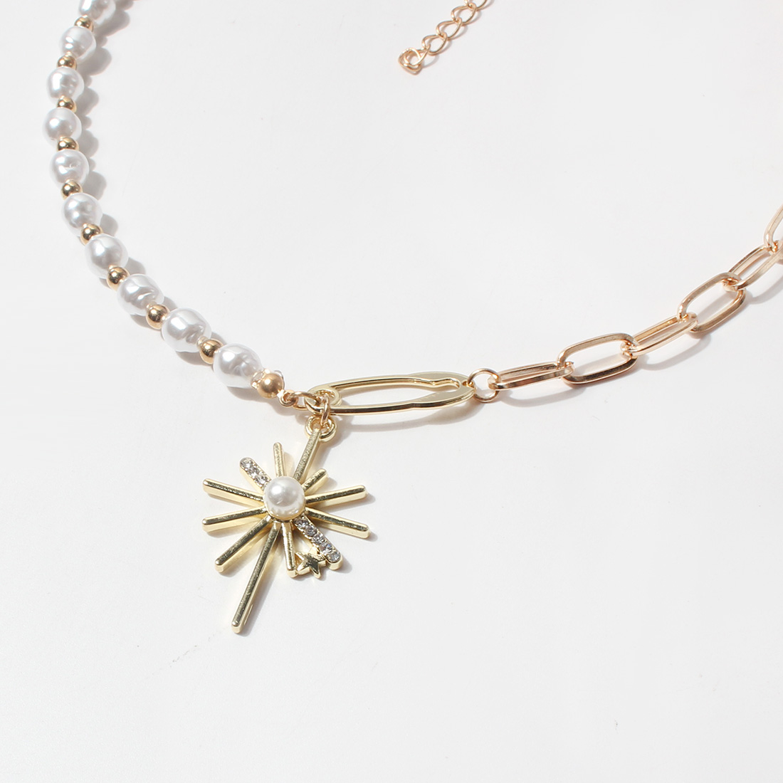 Retro Star Alloy Plating Artificial Rhinestones Pendant Necklace display picture 4