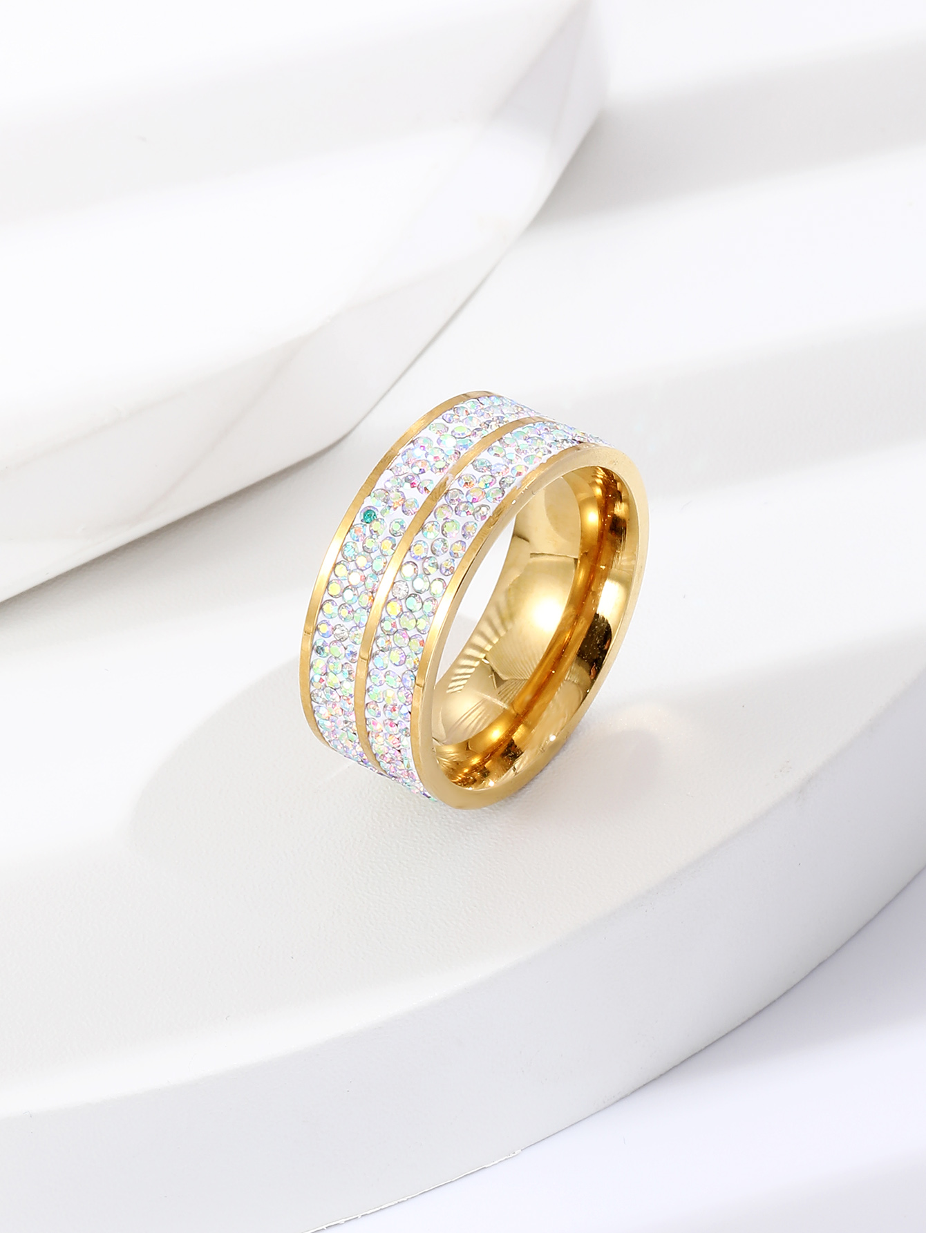 304 Stainless Steel 14K Gold Plated Fashion Inlay Circle Rhinestones Rings display picture 2