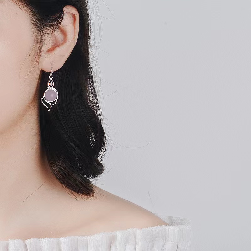 Retro Water Droplets Alloy Irregular Resin Dangling Earrings display picture 3