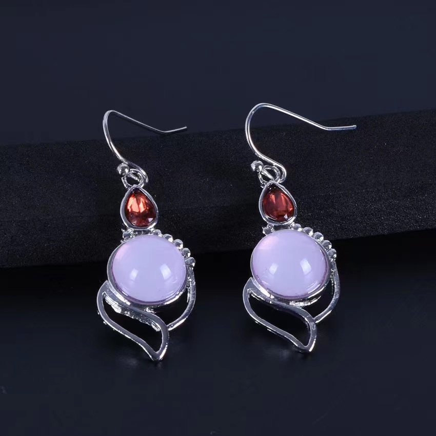 Retro Water Droplets Alloy Irregular Resin Dangling Earrings display picture 2