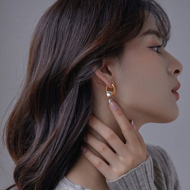Fashion Heart Shape Copper Earrings Plating Copper Earrings display picture 3