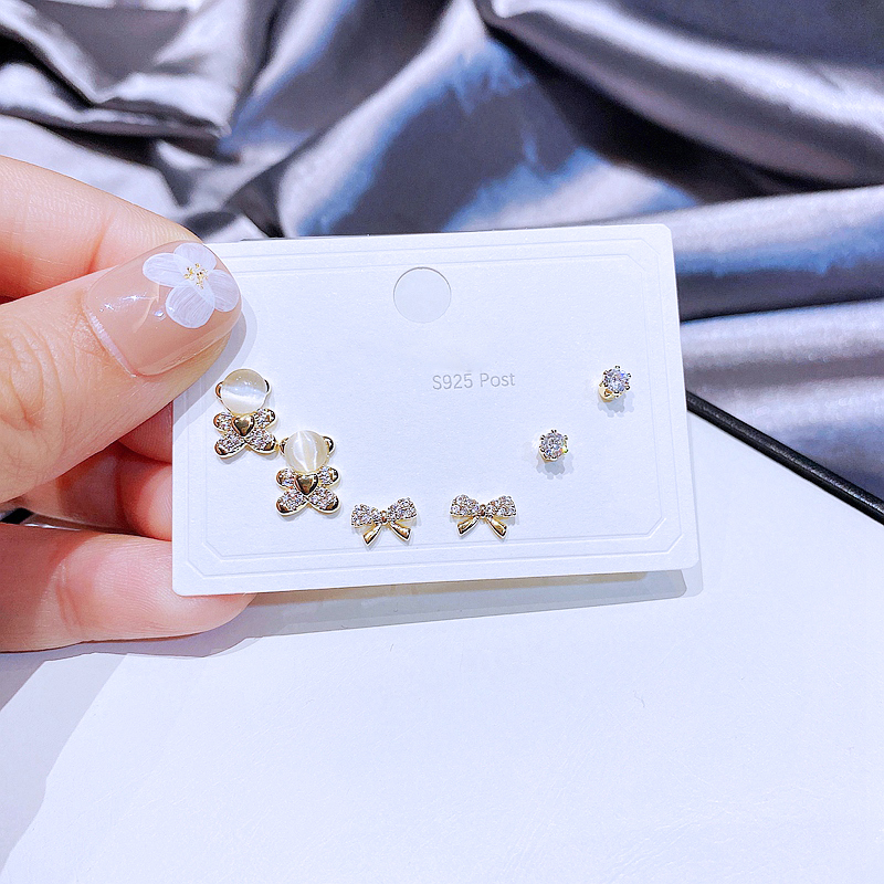 Cute Bear Bow Knot Copper Ear Studs Opal Zircon Copper Earrings display picture 5