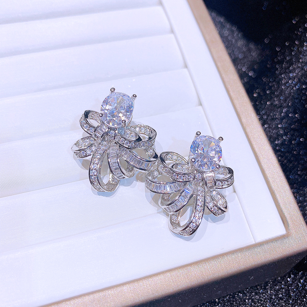 Fashion Bow Knot Copper Ear Studs Zircon Copper Earrings display picture 2
