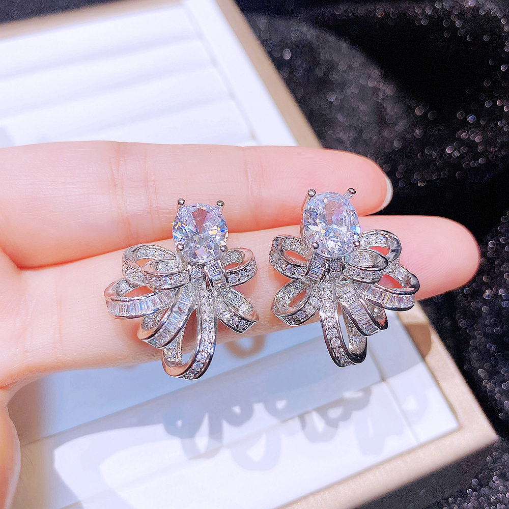 Fashion Bow Knot Copper Ear Studs Zircon Copper Earrings display picture 6
