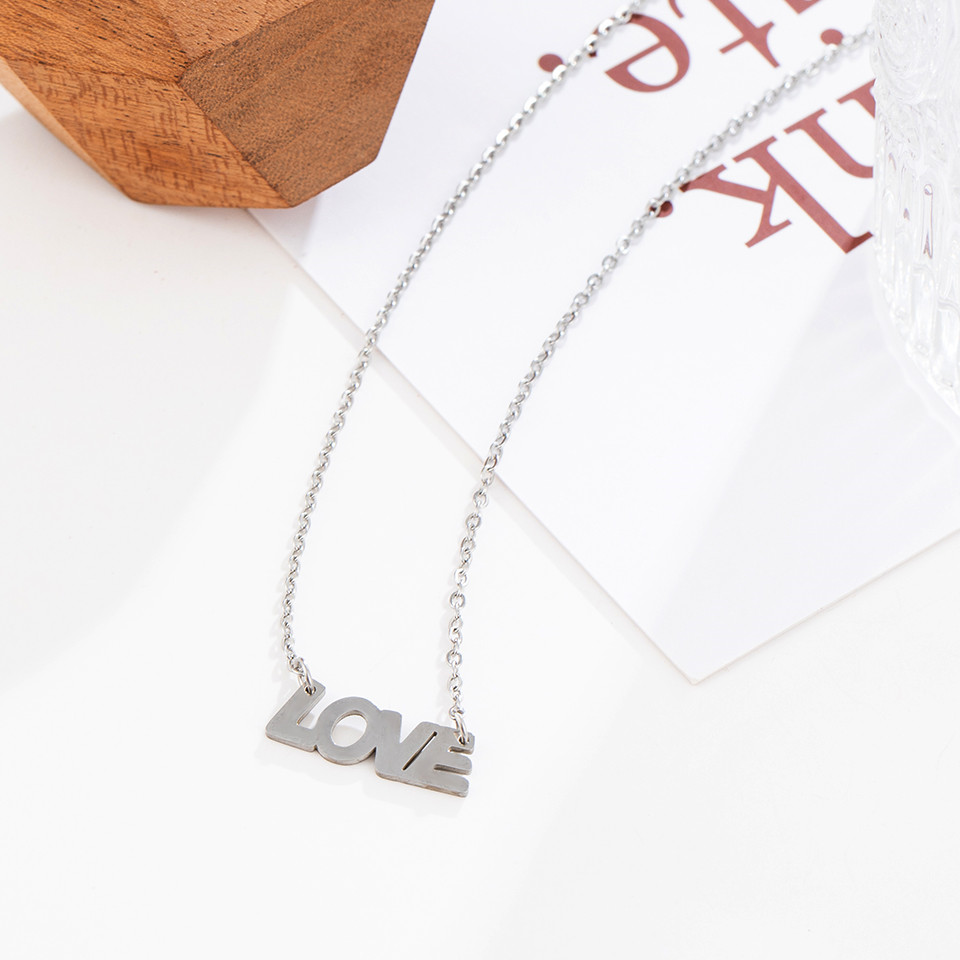 Simple Style Letter Stainless Steel Pendant Necklace Metal Stainless Steel Necklaces display picture 5