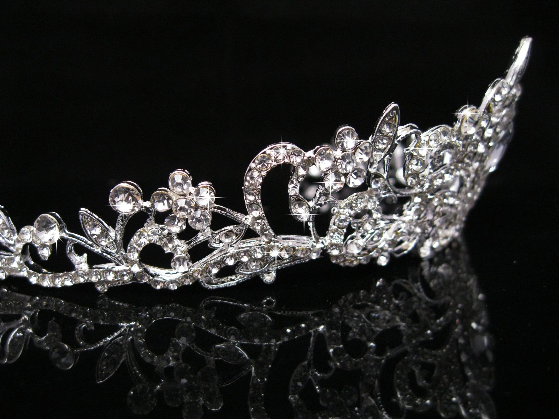 European And American Rhinestone Korean Style Bridal Crown Headdress Photo Studio Wedding Accessories display picture 5