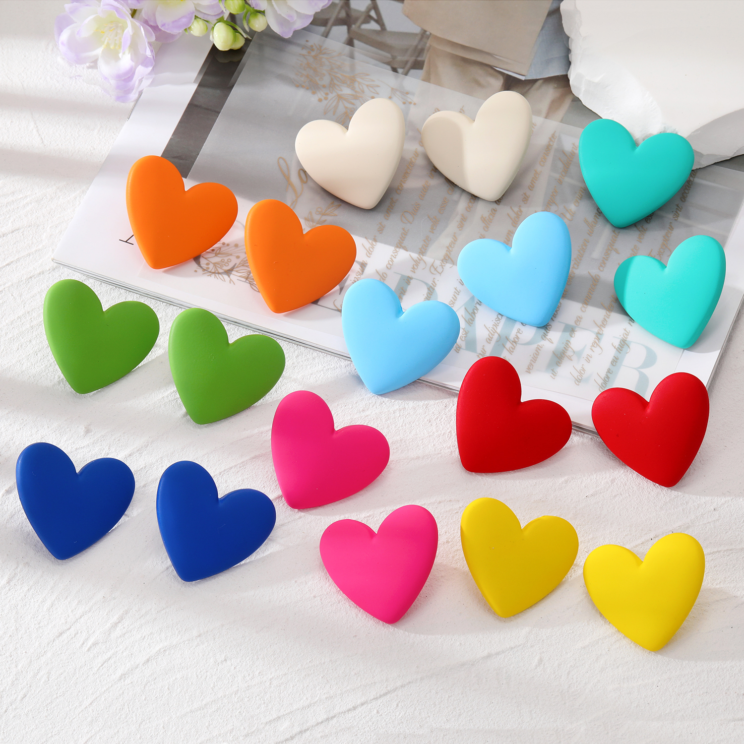 Simple Style Heart Shape Resin Ear Studs 1 Pair display picture 1