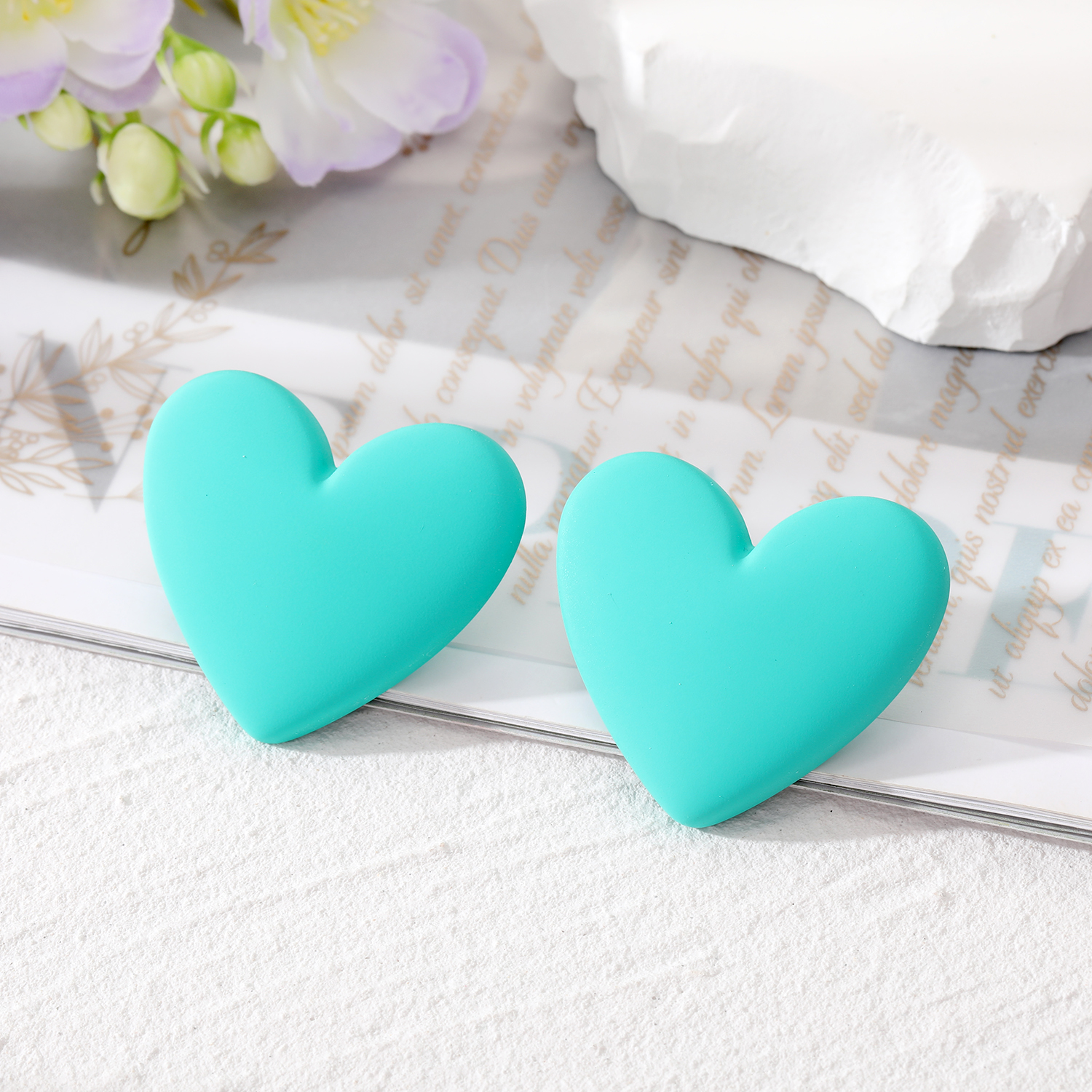 Simple Style Heart Shape Resin Ear Studs 1 Pair display picture 3