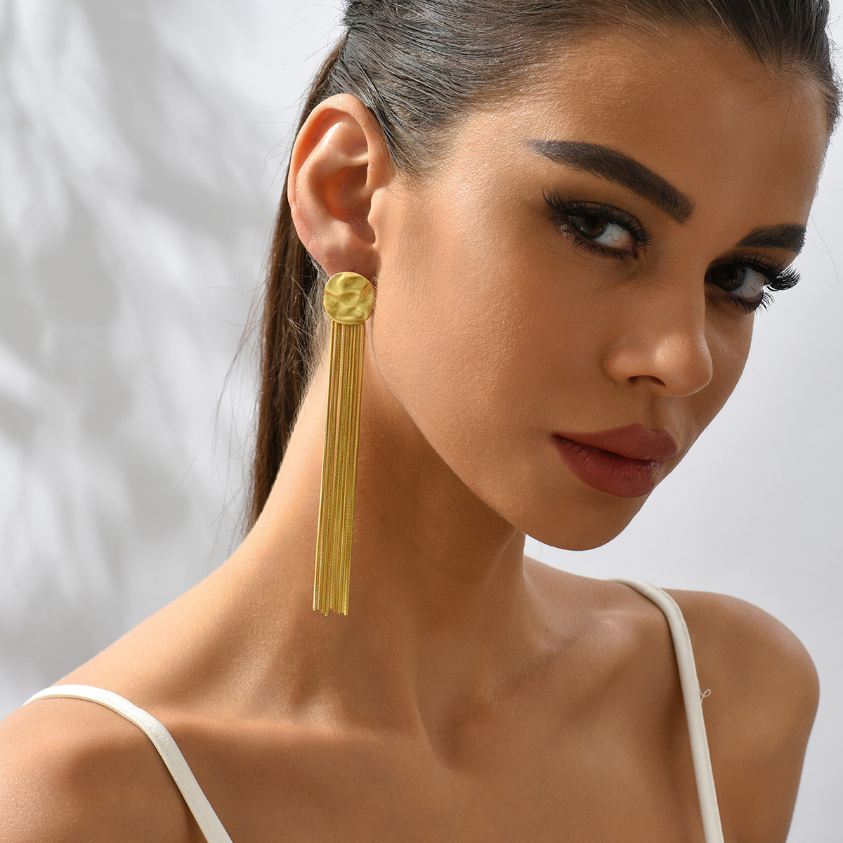 Simple Style Tassel Copper Dangling Earrings Gold Plated Copper Earrings 1 Pair display picture 3