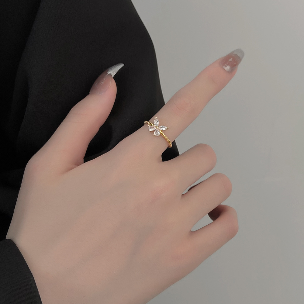 Simple Style Butterfly Copper Inlay Zircon Open Ring display picture 3