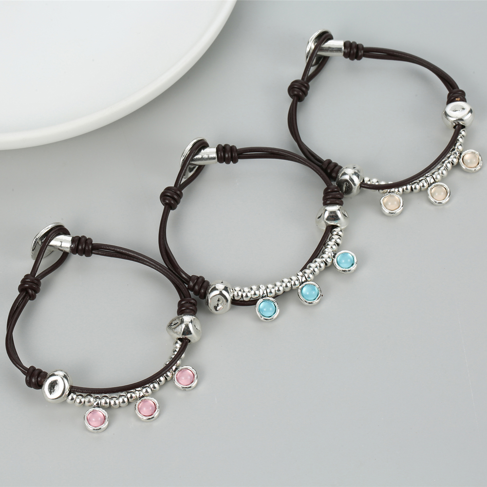 Simple Style Irregular Alloy Knitting Resin Bracelets 1 Piece display picture 8