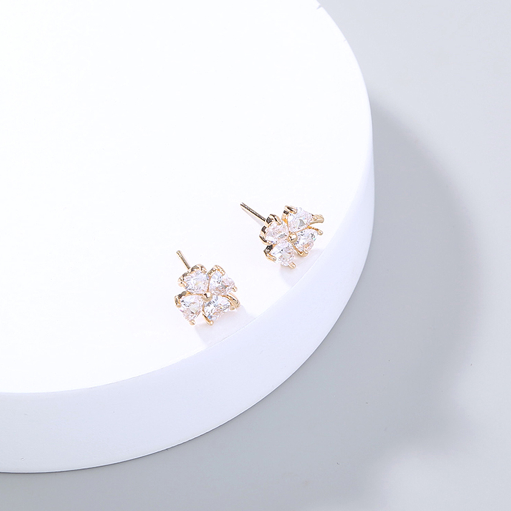 Fashion Four Leaf Clover Letter Flower Copper Ear Studs Inlay Zircon Copper Earrings 1 Pair display picture 8