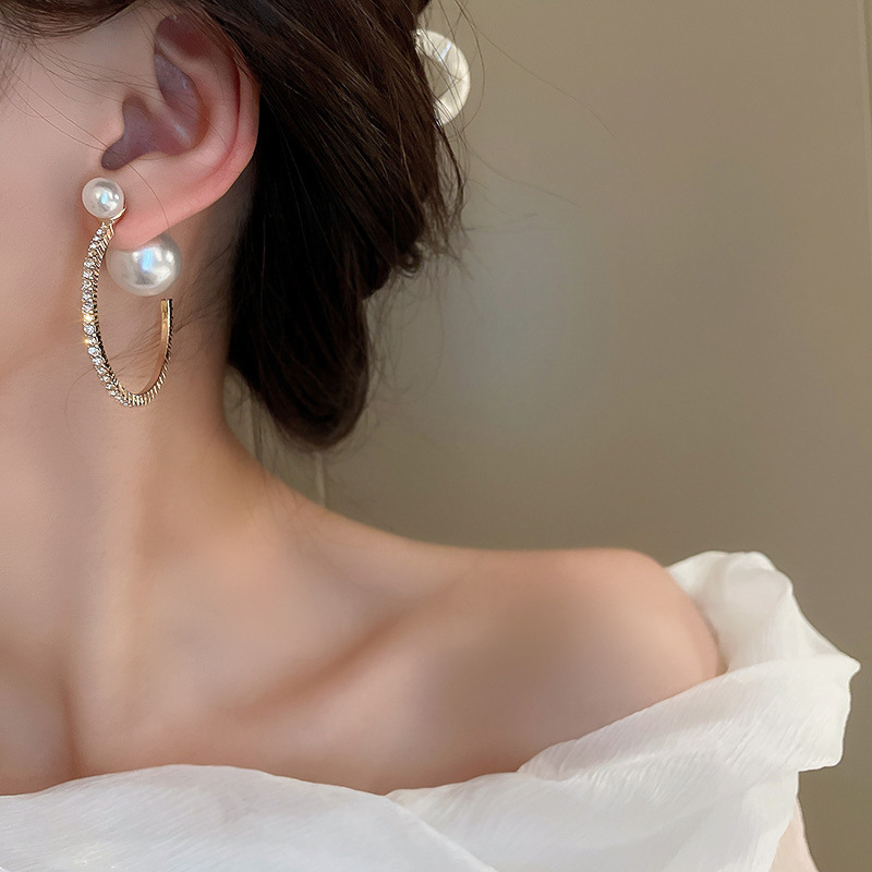 Fashion Geometric Alloy Inlay Rhinestones Pearl Earrings 1 Pair display picture 1