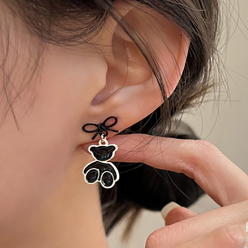 Cartoon Style Bear Alloy Bowknot Women's Drop Earrings 1 Pair display picture 1