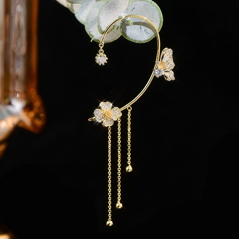 Moda Flor Mariposa Aleación Embutido Diamantes De Imitación Mujeres Pinzas Para Las Orejas 1 Pieza display picture 3