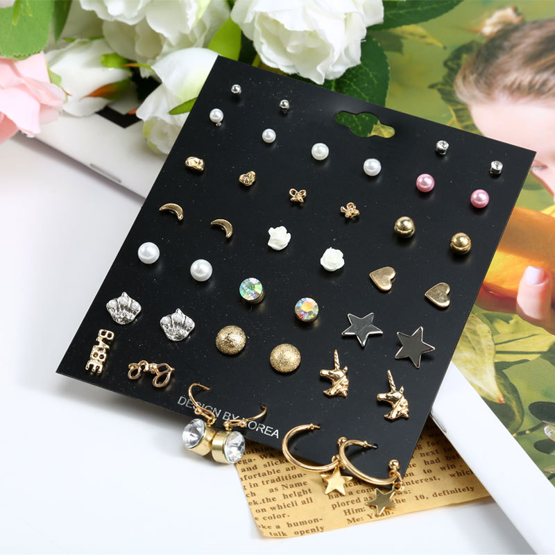 Fashion Pentagram Round Heart Shape Alloy Plating Inlay Rhinestones Earrings Ear Studs 1 Set display picture 2