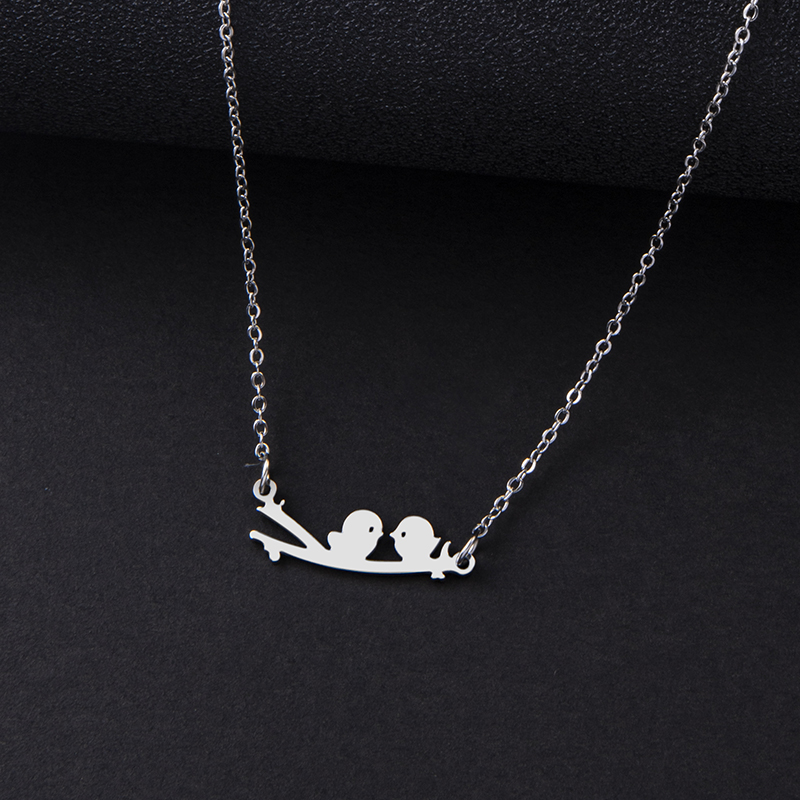 Simple Style Bird Stainless Steel Pendant Necklace Irregular Stainless Steel Necklaces 1 Piece display picture 2