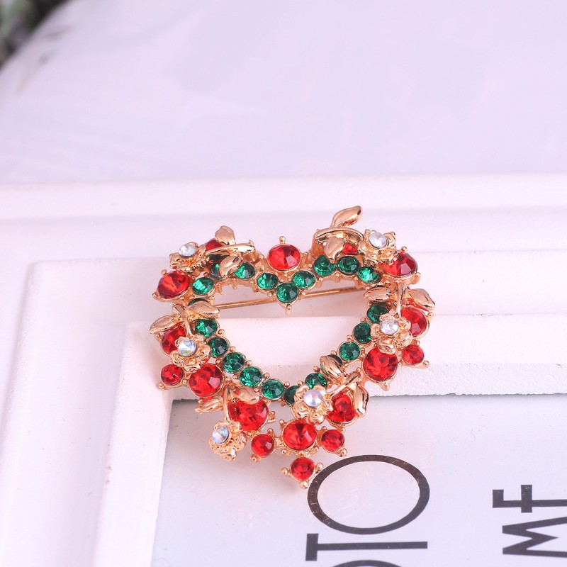Fashion Heart Shape Alloy Plating Artificial Gemstones Artificial Diamond Women's Rhinestone Brooches display picture 5