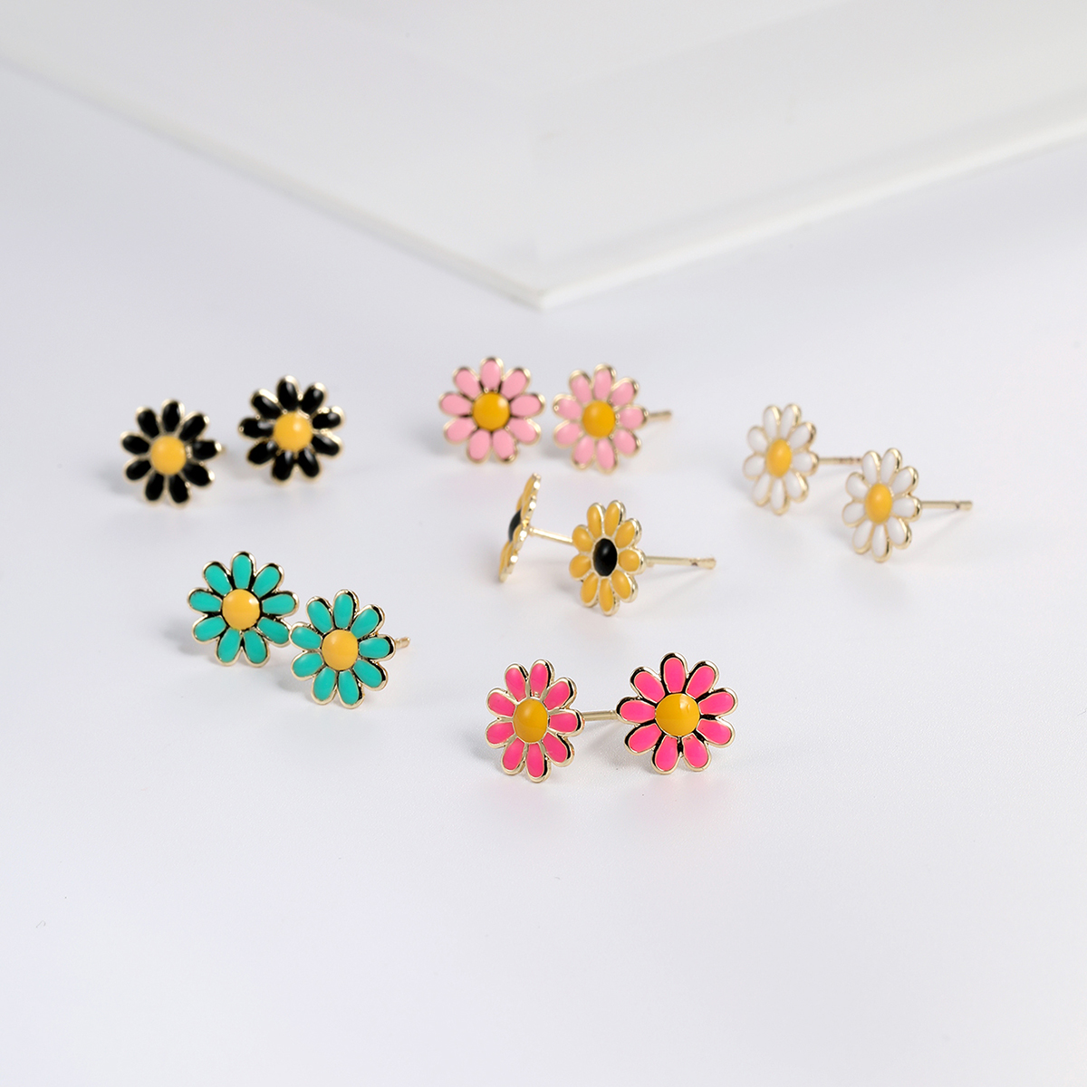Fashion Flower Copper Enamel Plating Ear Studs 6 Pairs display picture 2