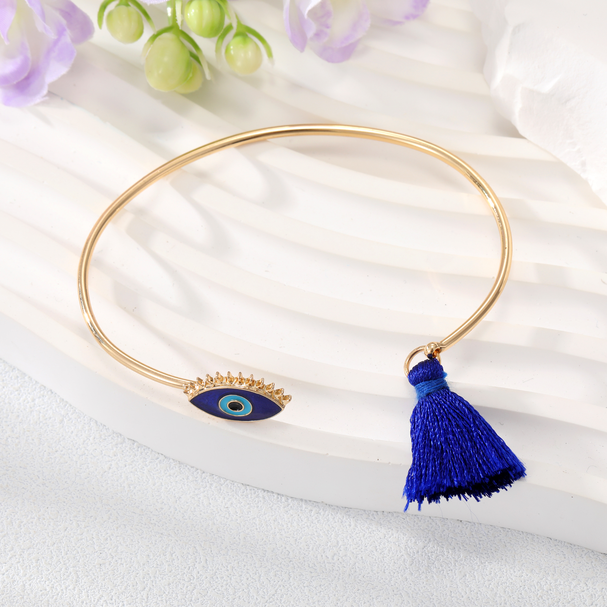 Simple Style Devil's Eye Alloy Tassel Alloy Women's Bangle 1 Piece display picture 3
