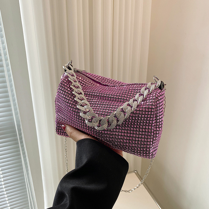 Women's Small Pu Leather Solid Color Fashion Rhinestone Chain Square Zipper Crossbody Bag display picture 4