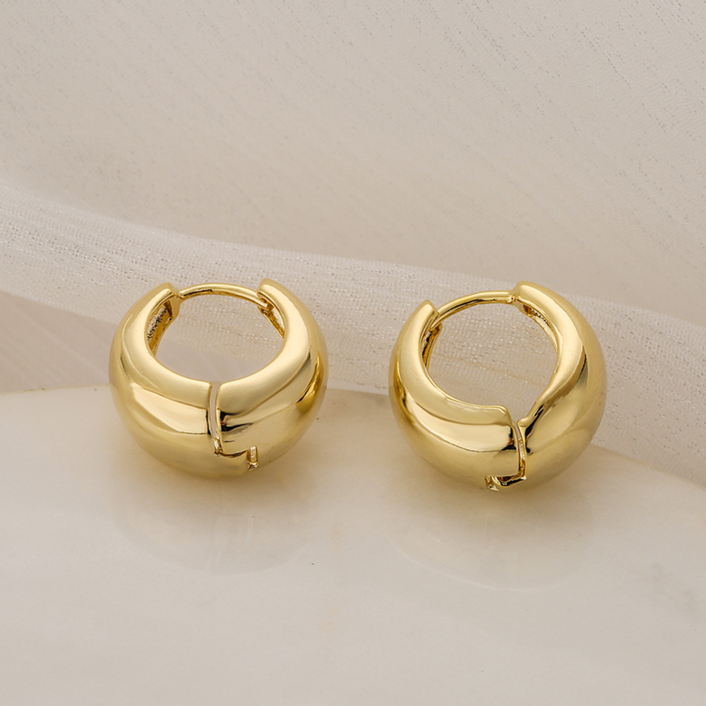 Fashion Circle Copper Hoop Earrings Gold Plated Copper Earrings 1 Pair display picture 3