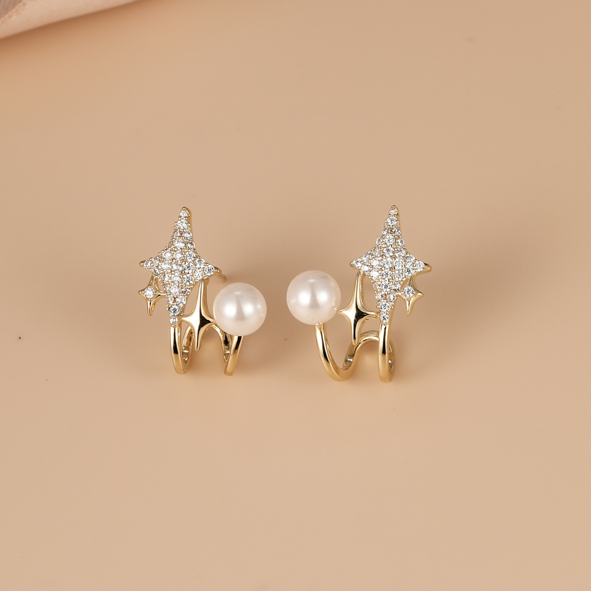 Fashion Star Copper Plating Zircon Ear Studs 1 Pair display picture 4