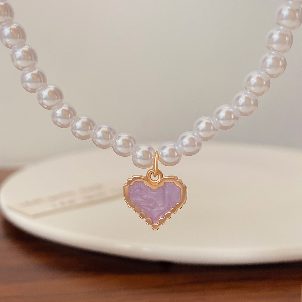 Fashion Heart Shape Imitation Pearl Enamel Pendant Necklace display picture 6
