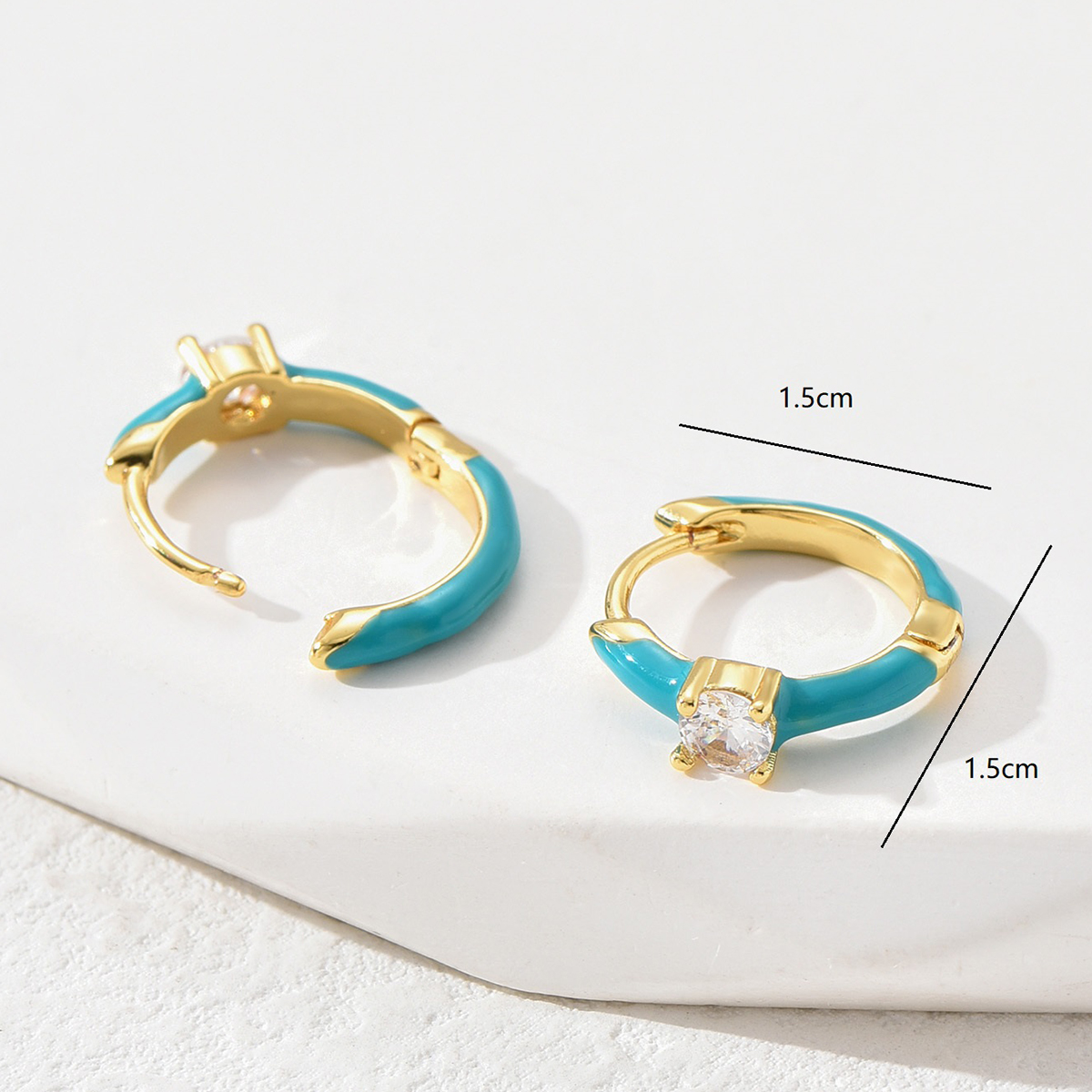 Sweet Circle Copper Earrings Enamel Gold Plated Zircon Copper Earrings 1 Pair display picture 6