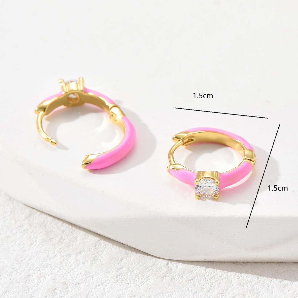 Sweet Circle Copper Earrings Enamel Gold Plated Zircon Copper Earrings 1 Pair display picture 12