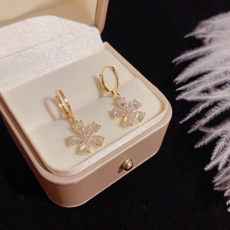 Simple Style Flower Alloy Inlay Zircon Drop Earrings display picture 10