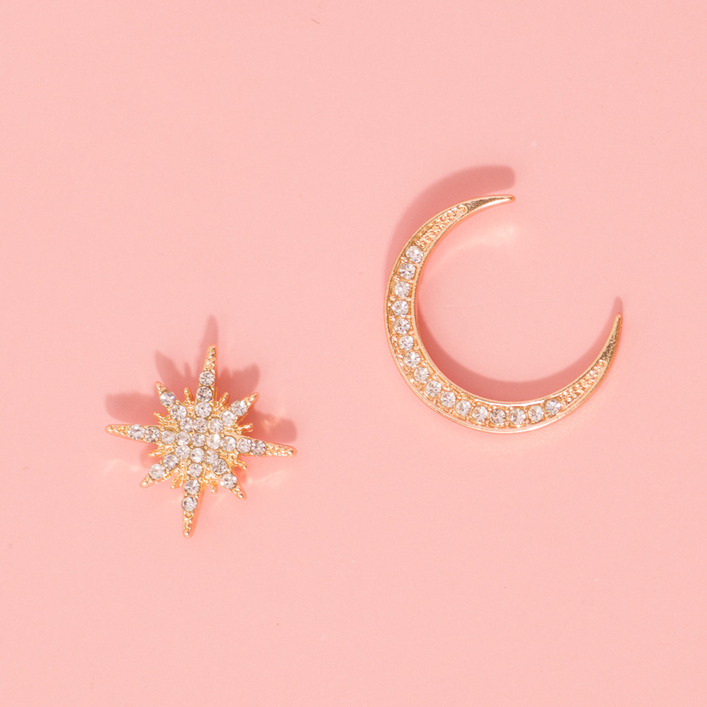 Bijoux En Gros Style Simple Star Lune Alliage Zircon Incruster Boucles D'oreilles display picture 4