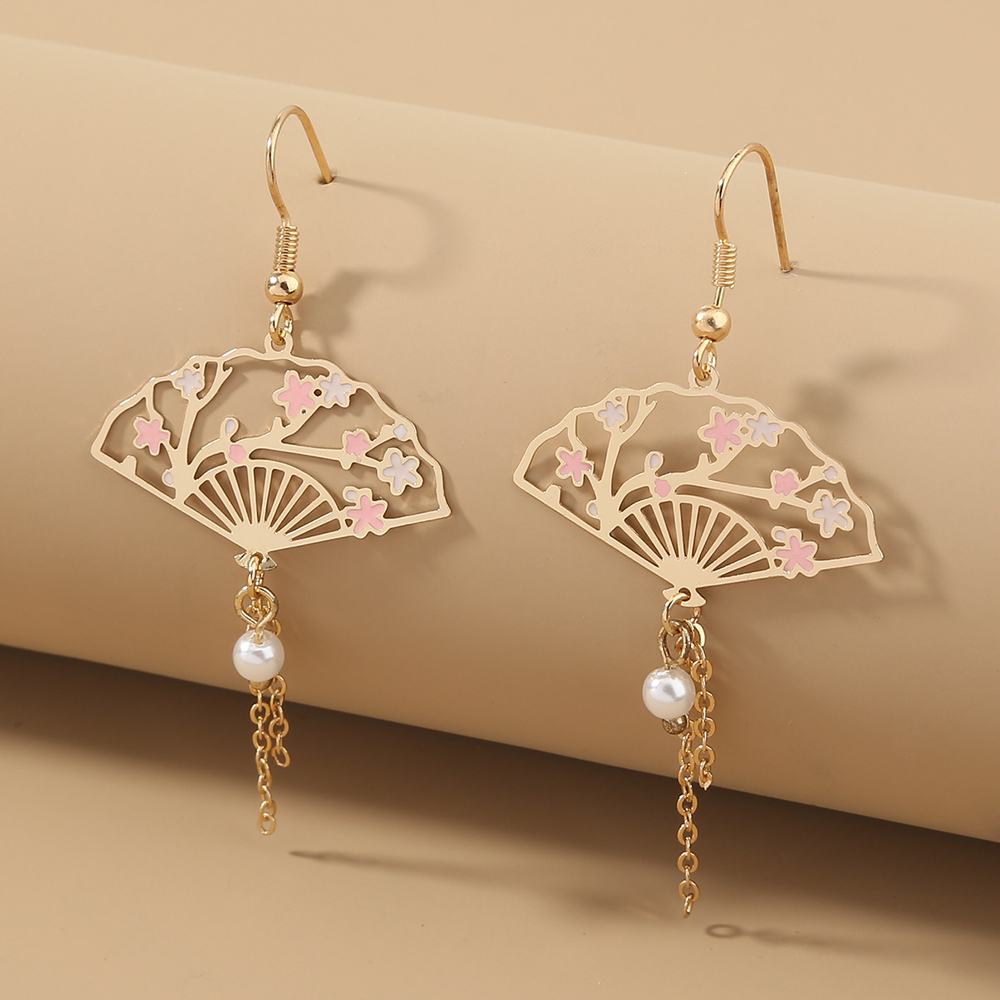 Retro Tower Sector Ferroalloy Copper Plating Artificial Pearls Zircon Women's Drop Earrings 1 Pair display picture 13