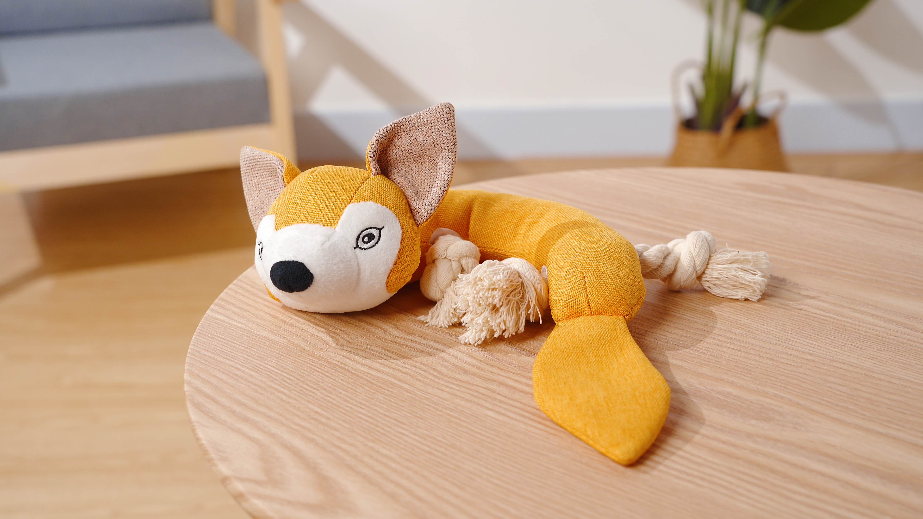Niedlichen Cartoon Fuchs Form Pet Spielzeug display picture 1