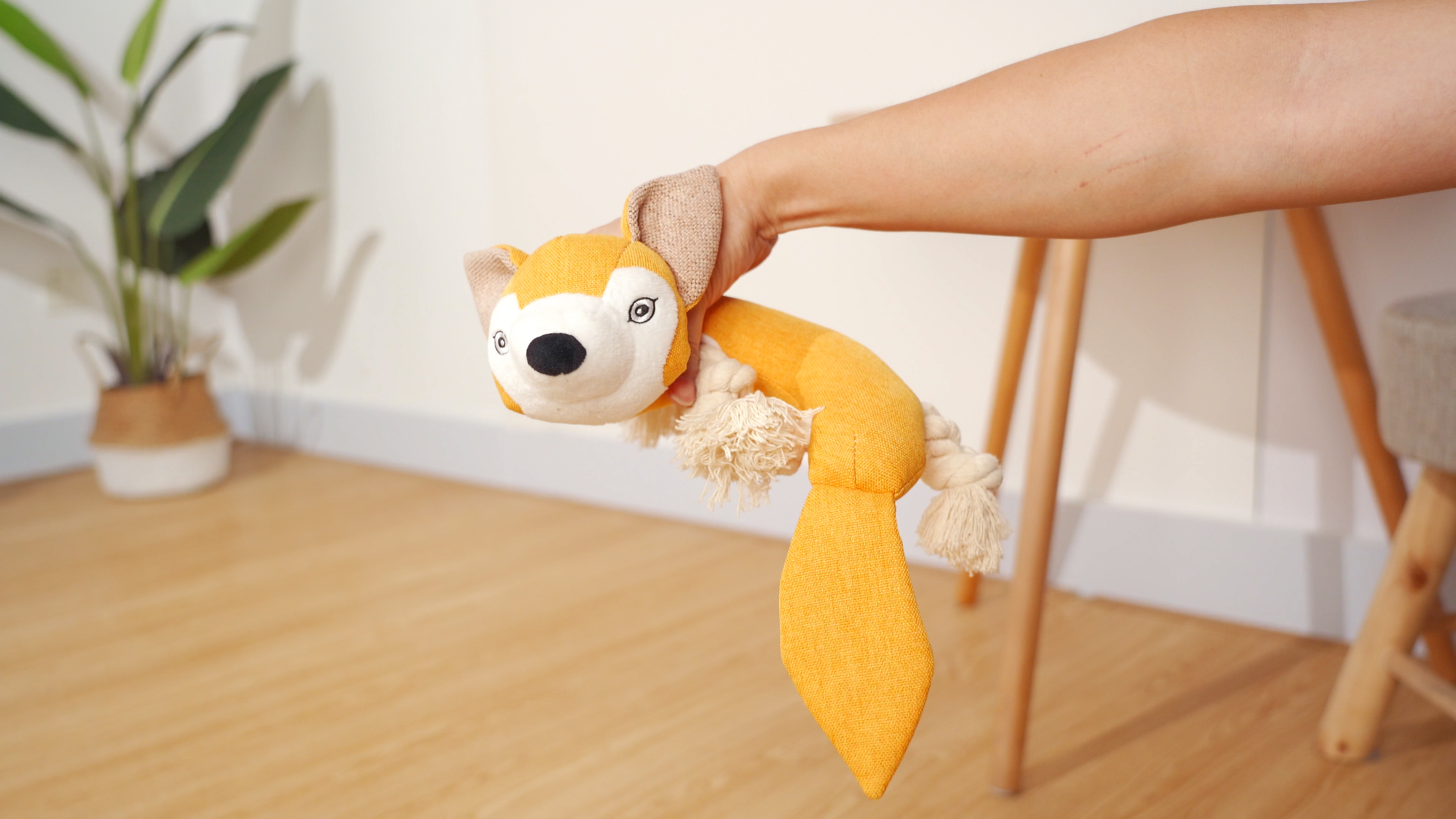 Niedlichen Cartoon Fuchs Form Pet Spielzeug display picture 3