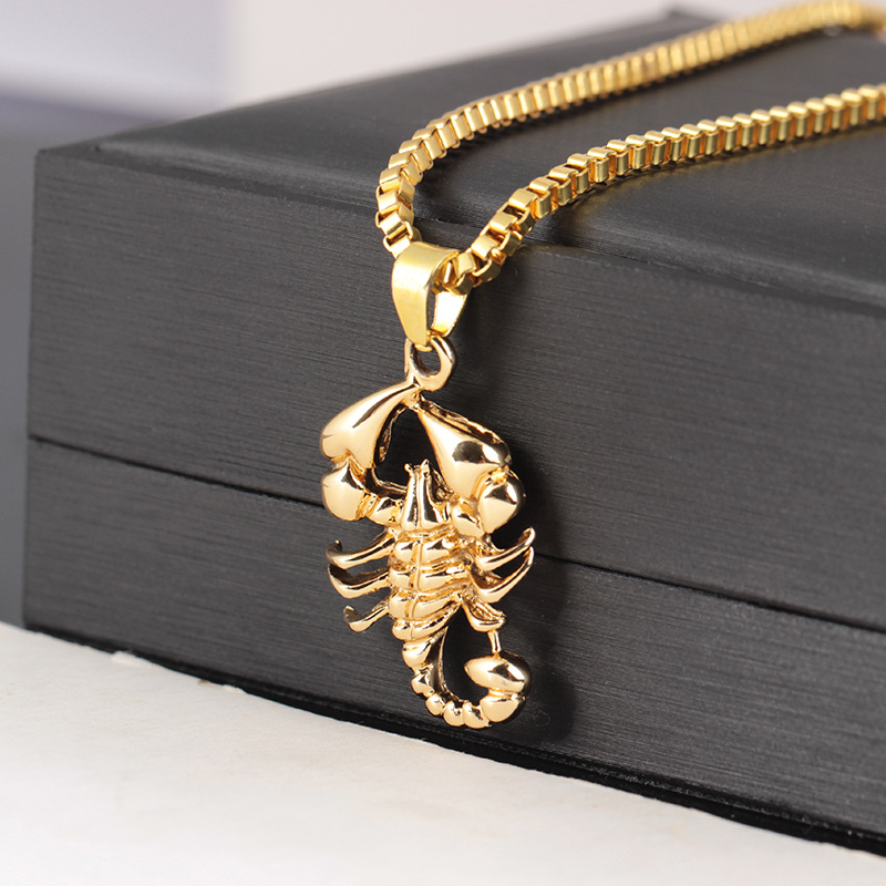 Retro Scorpion Alloy Three-dimensional Men's Pendant Necklace display picture 5
