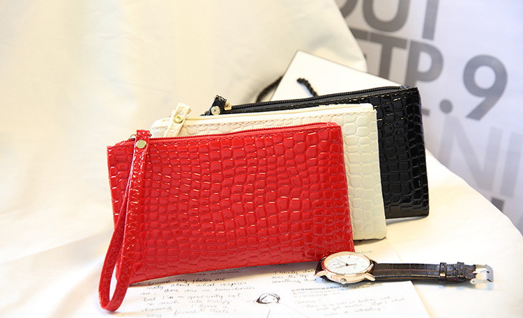 White Red Purple Pu Leather Crocodile Square Evening Bags display picture 3