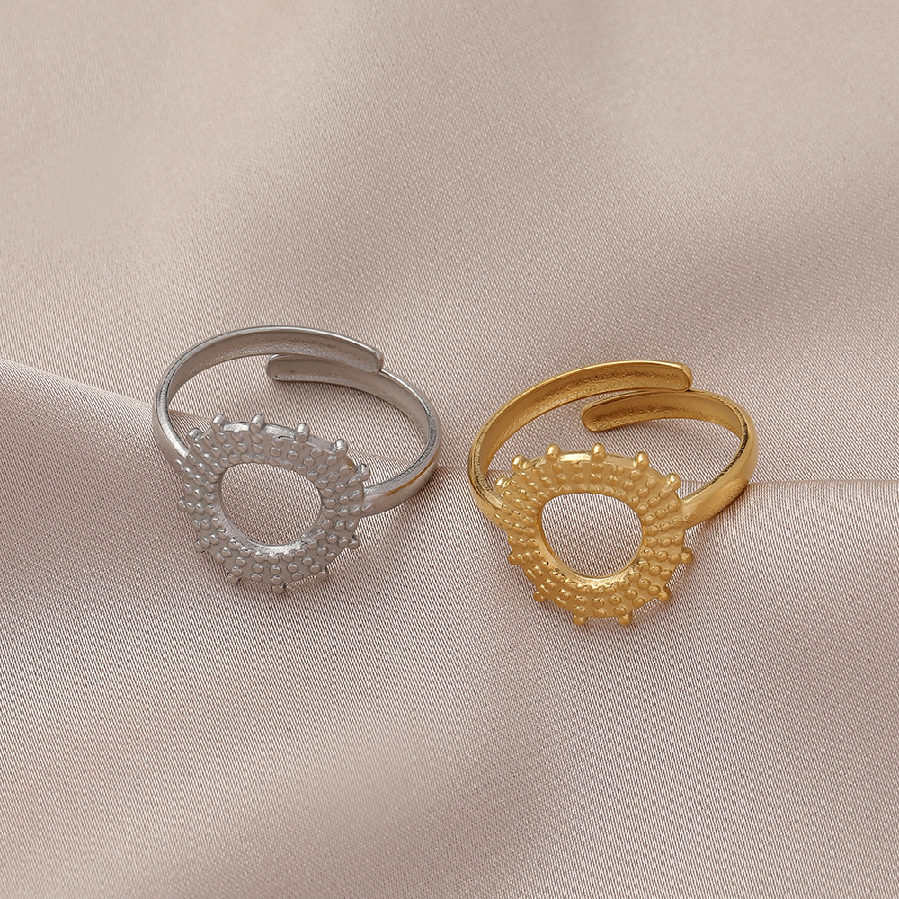 Mode Einfarbig Titan Stahl Offener Ring Kupfer Ringe display picture 6