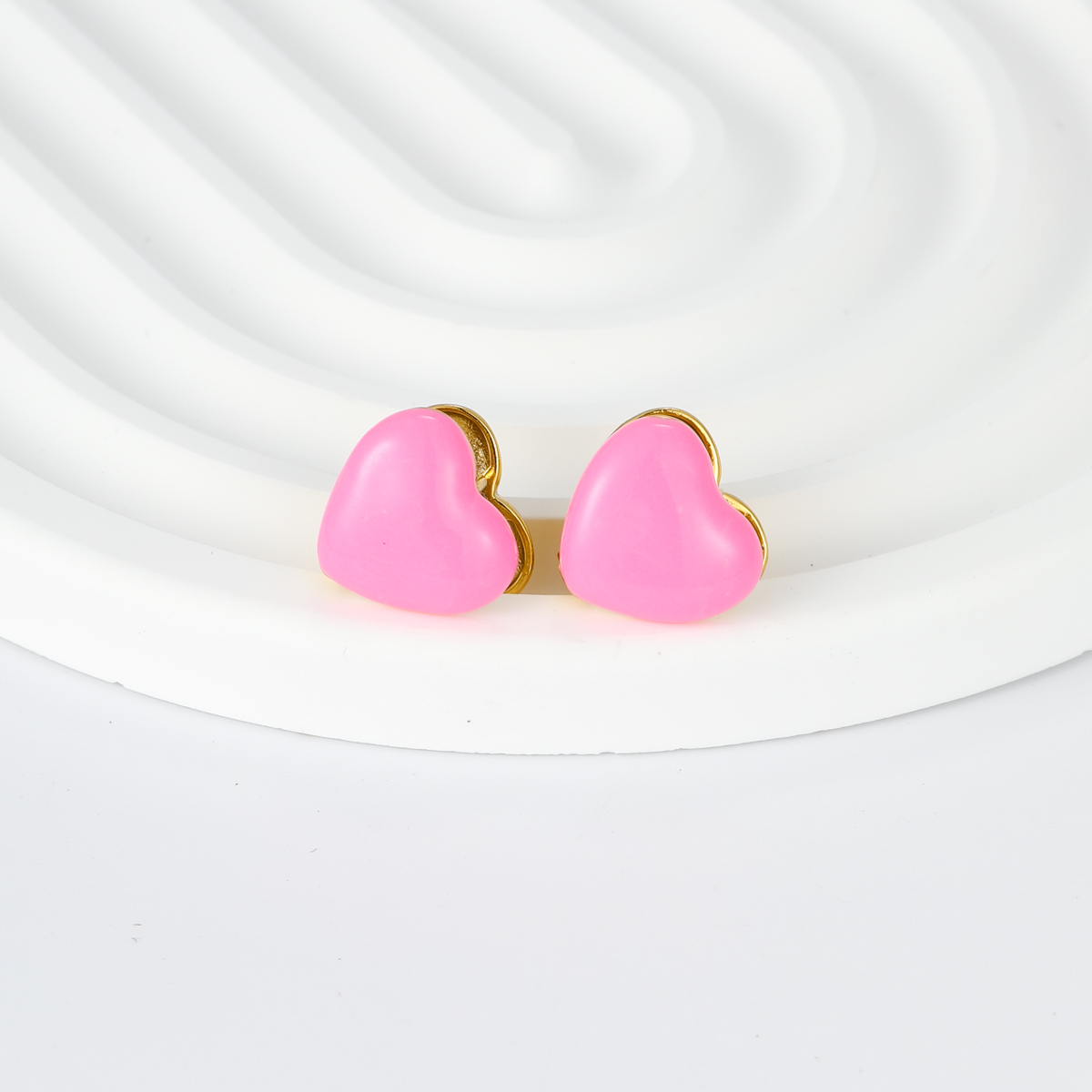 Fashion Round Heart Shape Copper Plating Ear Studs 1 Pair display picture 4