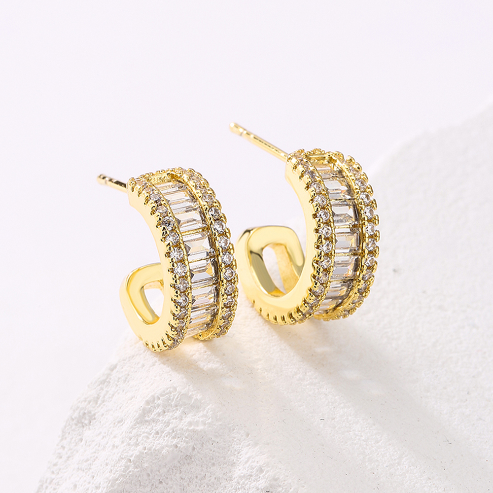 1 Pair Fashion C Shape Gold Plated Copper Zircon Ear Studs display picture 2