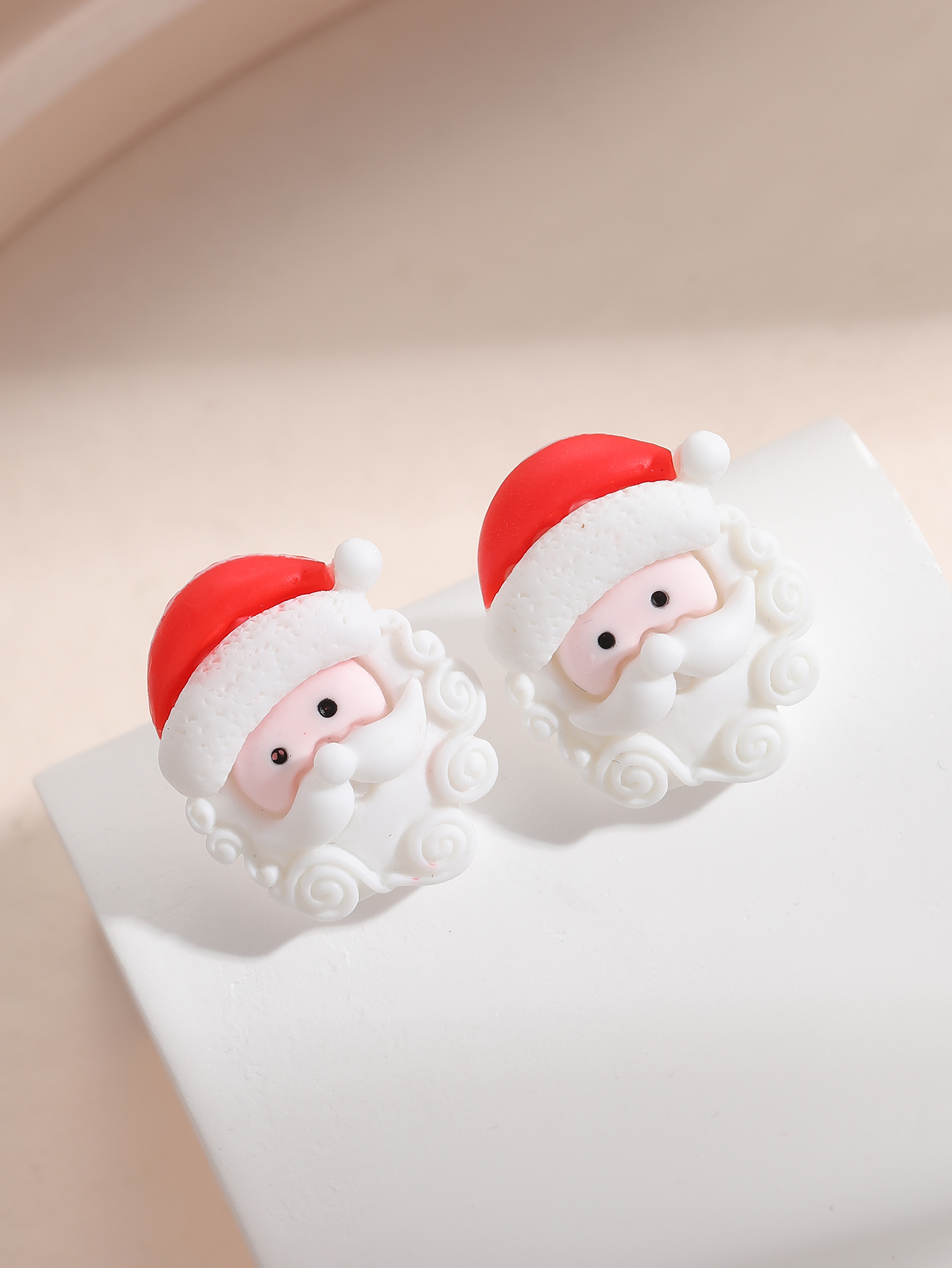 جذاب بابا نويل الراتنجات الاصطناعية امرأة ترصيع الأذن 1 زوج display picture 5