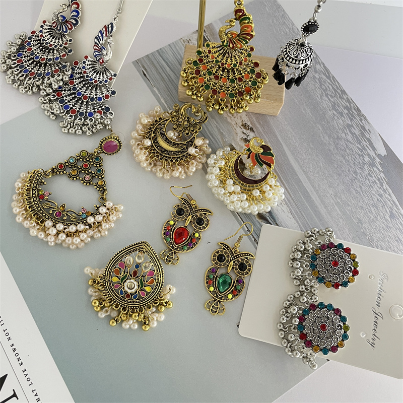 Retro Geometrisch Metall Inlay Künstliche Perlen Frau Tropfenohrringe 1 Paar display picture 16