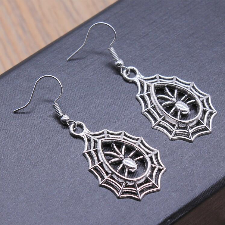 1 Pair Simple Style Spider Spider Web Hollow Out Alloy Ear Hook display picture 3